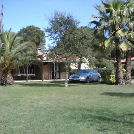 Baia Di Mola فيلة كابوليفيري